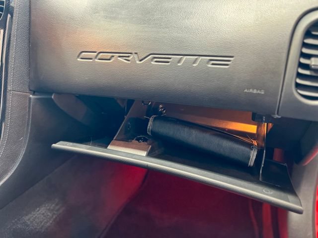 Used 2008 Chevrolet Corvette Coupe w/ Preferred Equipment Group RWD image 26