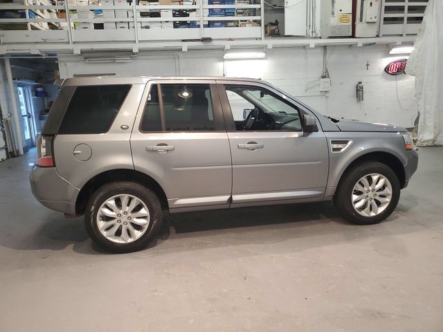 Used 2015 Land Rover LR2 AWD/4WD image 7