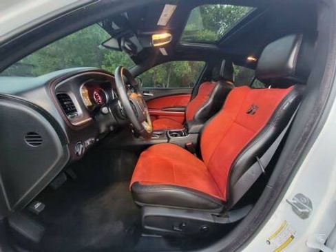 Used 2023 Dodge Charger Scat Pack RWD image 4