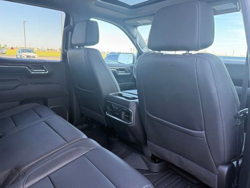 Used 2024 GMC Sierra 1500 SLT w/ SLT Premium Plus Package AWD/4WD image 27