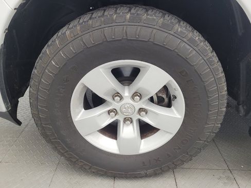 Used 2020 RAM 1500 Tradesman w/ Chrome Appearance Group AWD/4WD image 31