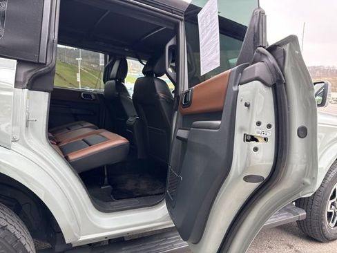 Used 2024 Ford Bronco Outer Banks AWD/4WD image 24