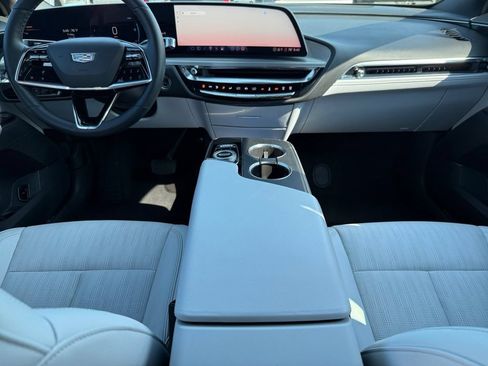 Used 2024 Cadillac Lyriq Luxury RWD image 13