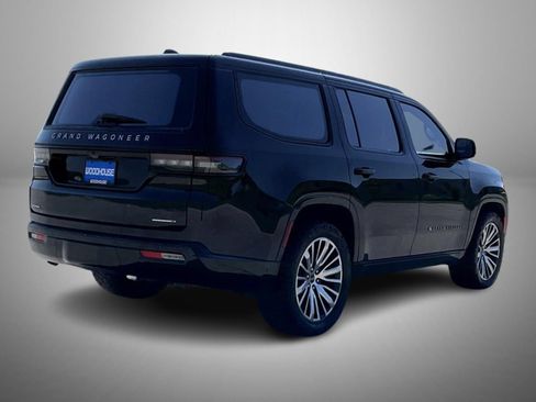 Used 2022 Jeep Grand Wagoneer Series III w/ Flexible Seating Group AWD/4WD image 5