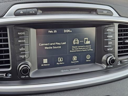 Used 2018 Kia Sorento LX image 21