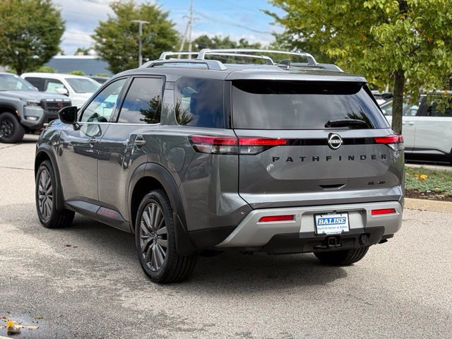 Used 2024 Nissan Pathfinder SL w/ SL Premium Package AWD/4WD image 6