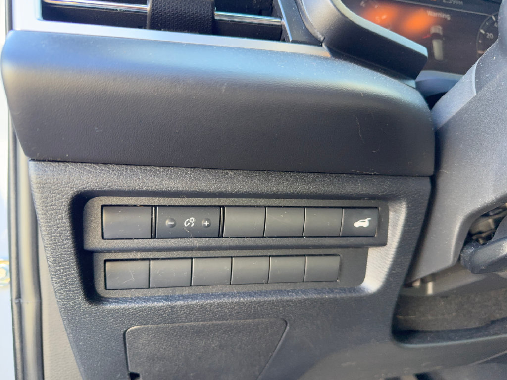 Used 2023 Mitsubishi Outlander SE Black Edition AWD/4WD image 12