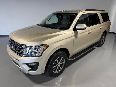 Used 2018 Ford Expedition Max XLT w/ Equipment Group 202A AWD/4WD image 47