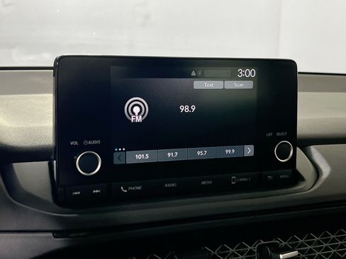 Used 2023 Honda Accord EX image 13
