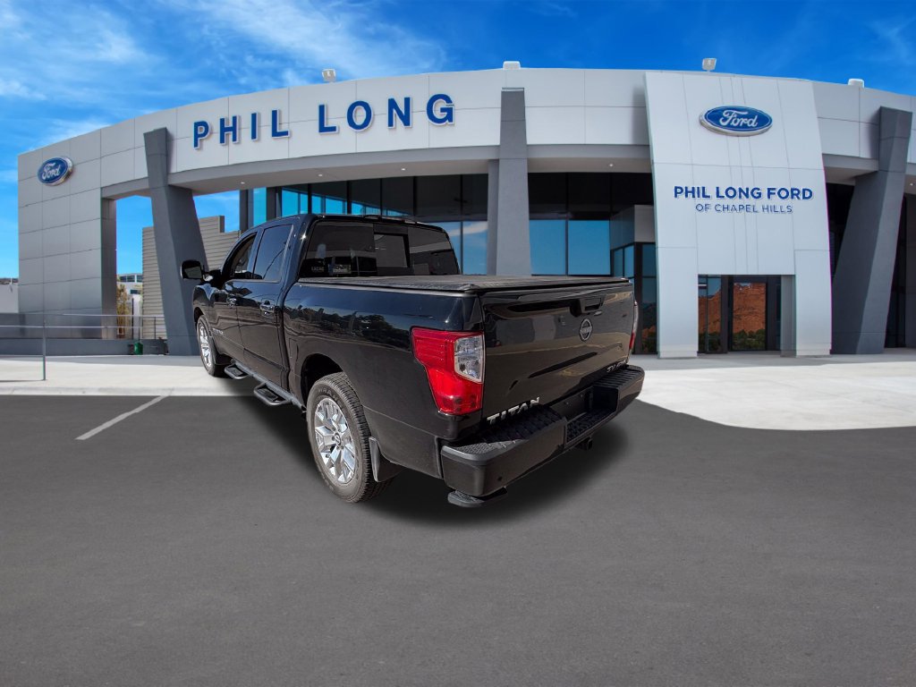 Used 2024 Nissan Titan SV w/ SV Convenience Package AWD/4WD image 3