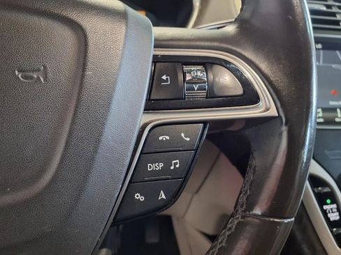 Used 2019 Lincoln Nautilus Reserve AWD/4WD image 25