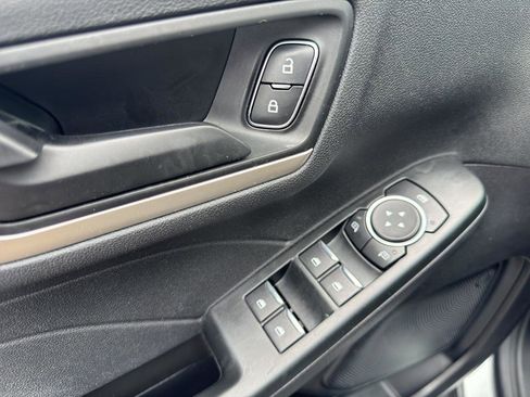 Used 2022 Ford Escape SE FWD image 13