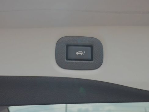 Used 2020 Nissan Rogue SL w/ Premium Package FWD image 18