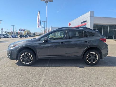 Used 2022 Subaru Crosstrek 2.0i Premium AWD/4WD image 6