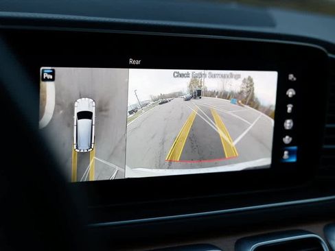 Used 2023 Mercedes-Benz GLS 450 4MATIC image 24