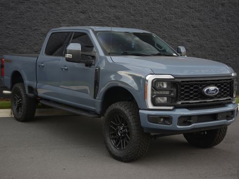 Used 2023 Ford F250 Lariat w/ Lariat Ultimate Package AWD/4WD image 9
