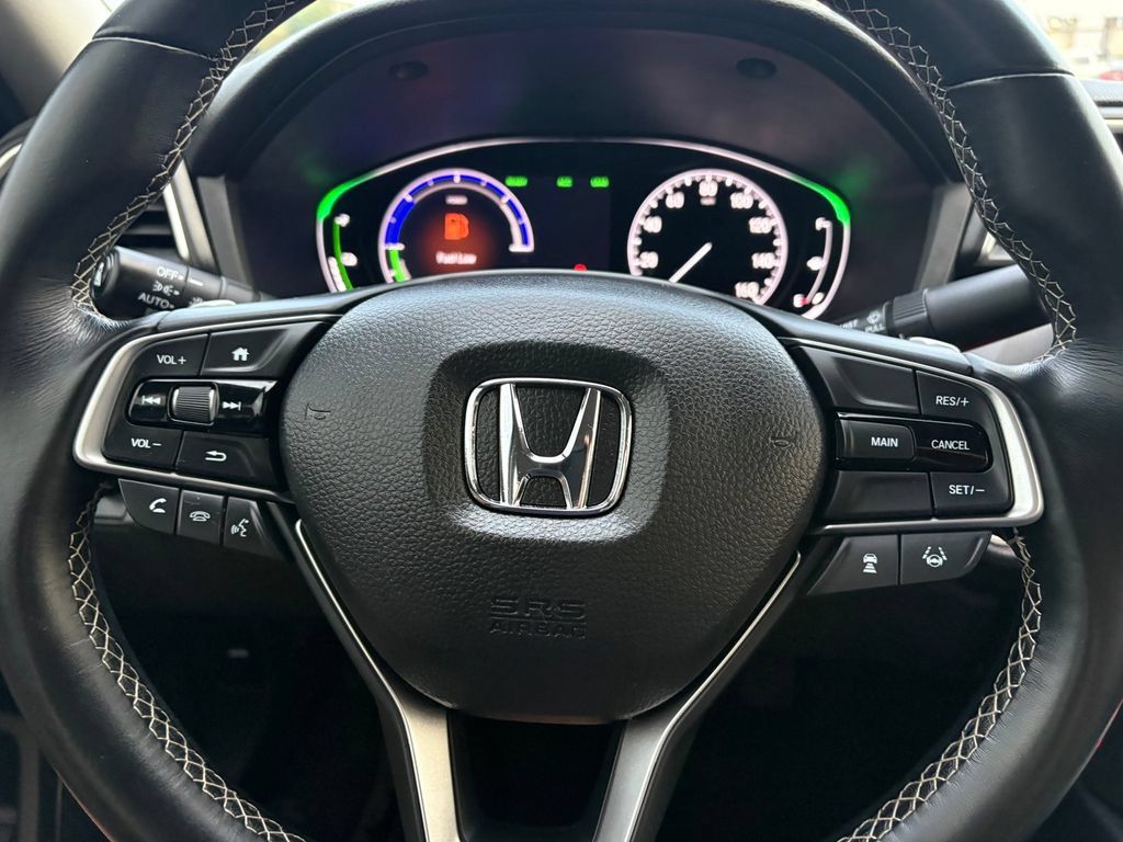 Used 2020 Honda Insight Touring image 18