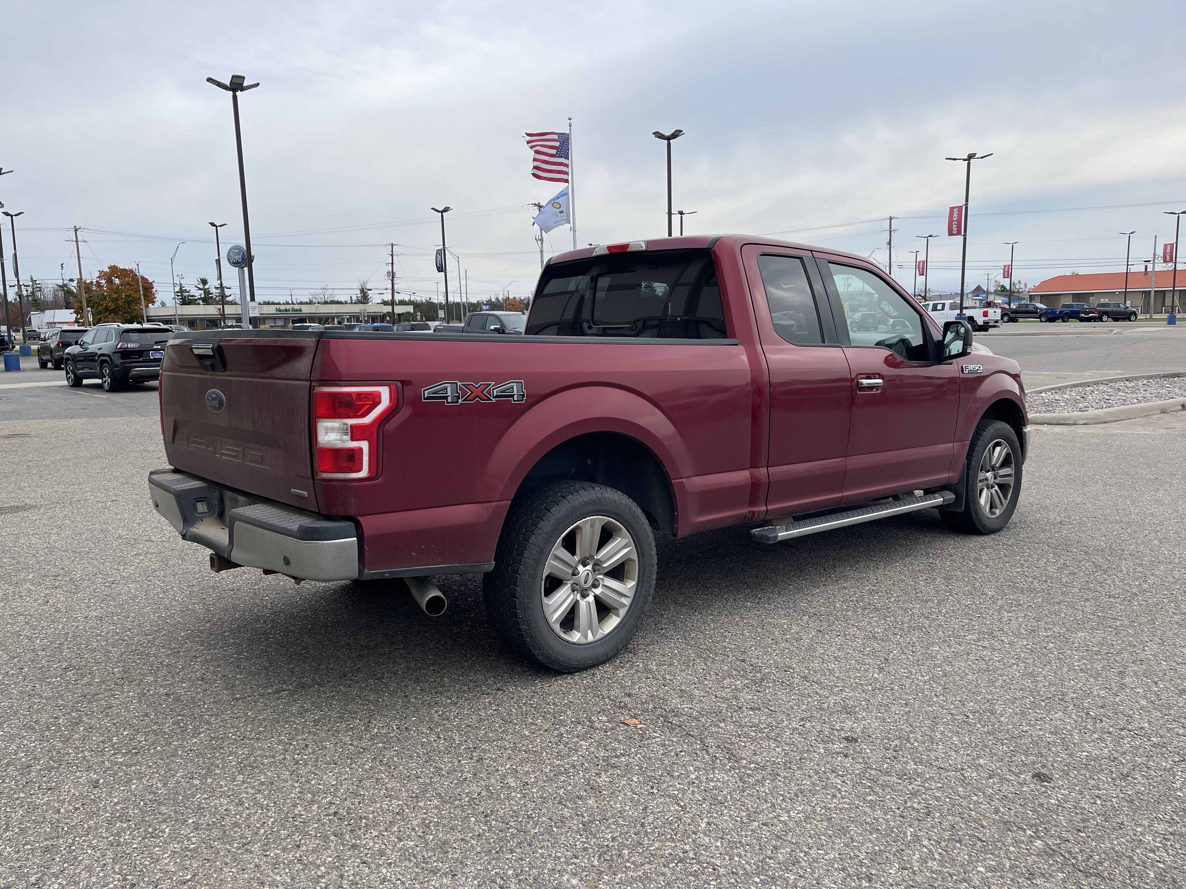 Used 2018 Ford F150 XLT w/ Equipment Group 302A Luxury AWD/4WD image 4