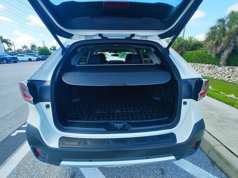 Used 2022 Subaru Outback Limited XT AWD/4WD image 14