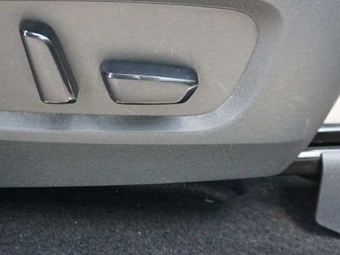 Used 2023 Nissan Pathfinder SL AWD/4WD image 53