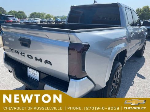 Used 2025 Toyota Tacoma SR5 RWD image 39