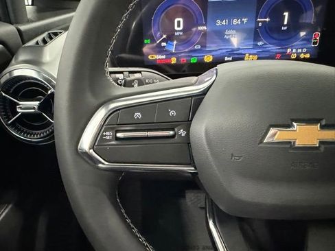 New 2026 Chevrolet Equinox EV LT FWD image 11
