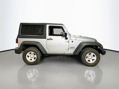 Used 2016 Jeep Wrangler Sport image 34