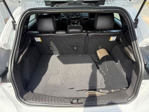 Used 2017 Ford Focus ST w/ Equipment Group 402A FWD image 5