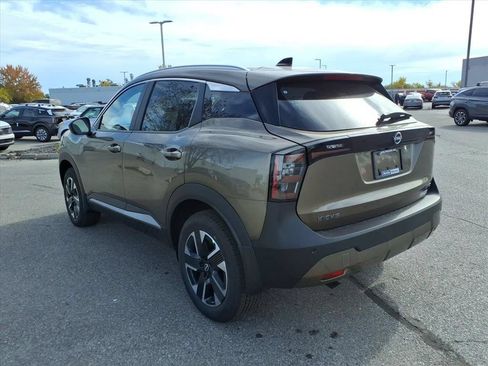 New 2026 Nissan Kicks SV w/ Cold Weather Package AWD/4WD image 24