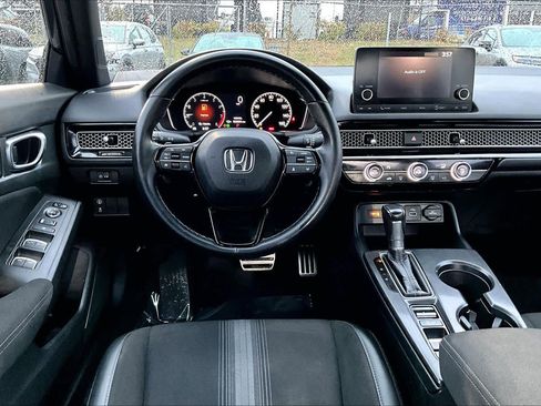 Used 2023 Honda Civic Sport image 5