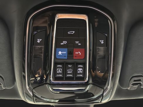 Used 2022 Jeep Grand Wagoneer Series II w/ Premium Group II AWD/4WD image 33