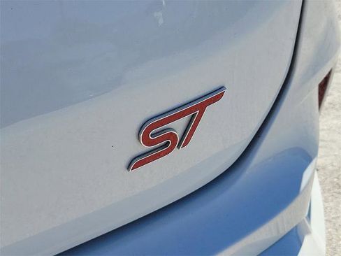 Certified 2020 Ford Edge ST image 8