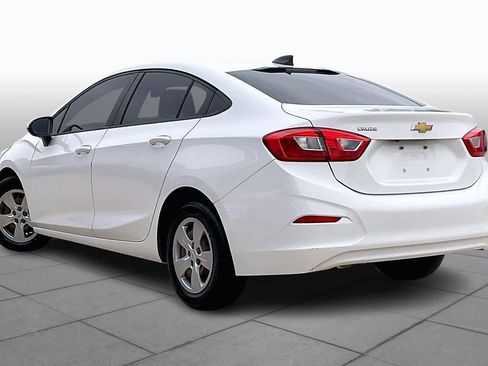 Used 2018 Chevrolet Cruze LS image 12