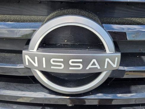 Certified 2025 Nissan Pathfinder Platinum w/ Cargo Package AWD/4WD image 17