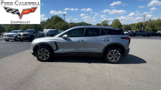 Used 2025 Chevrolet Blazer EV LT AWD/4WD image 8