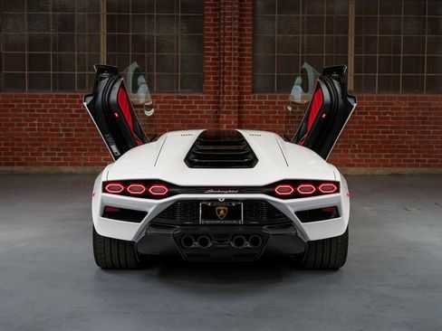 Used 2022 Lamborghini Aventador Countach image 4