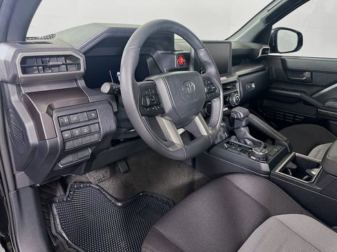 Used 2025 Toyota 4Runner TRD Off-Road image 9