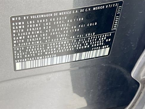 Used 2022 Volkswagen Tiguan SEL R-Line image 32