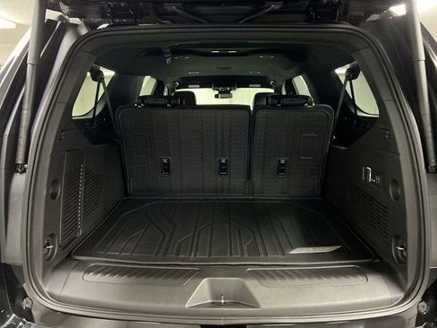 New 2026 Chevrolet Suburban LT w/ Comfort Package image 26