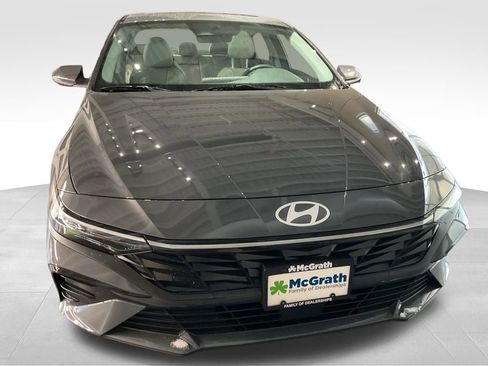 New 2026 Hyundai Elantra Limited w/ Cargo Package FWD image 8