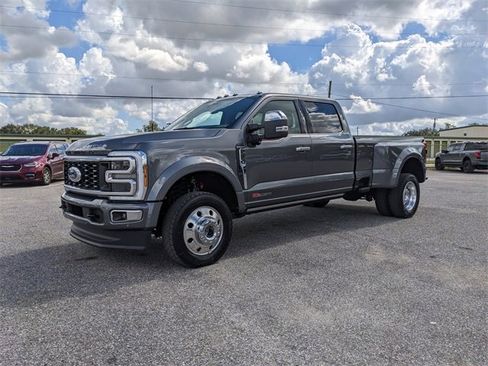 Used 2026 Ford F450 Platinum w/ Platinum Plus Package image 8