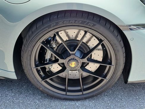 Certified 2025 Porsche 911 Targa 4 GTS AWD/4WD image 13