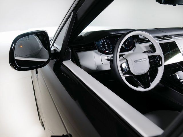New 2027 Land Rover Range Rover Sport Dynamic SE AWD/4WD image 23