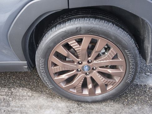 Used 2025 Subaru Forester Sport image 9