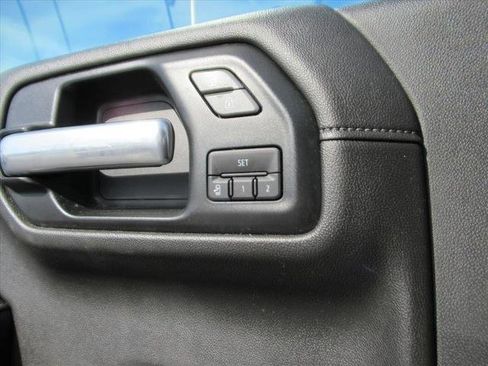 Used 2019 Chevrolet Silverado 1500 High Country w/ Technology Package image 31