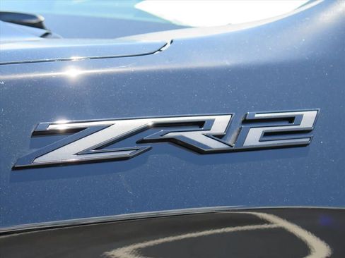 Used 2025 Chevrolet Silverado 1500 ZR2 w/ Technology Package AWD/4WD image 9