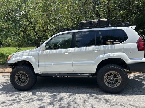 Used 2005 Lexus GX 470 image 11