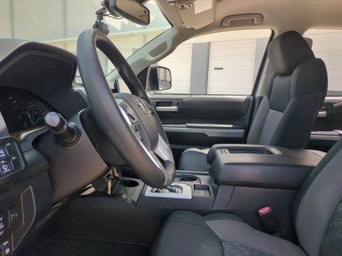 Used 2019 Toyota Tundra SR5 w/ SR5 Upgrade Package image 15