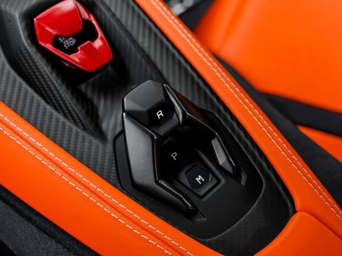 Used 2025 Lamborghini Revuelto AWD/4WD image 31