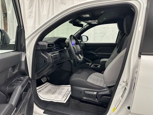 Used 2025 Toyota 4Runner TRD Sport image 10